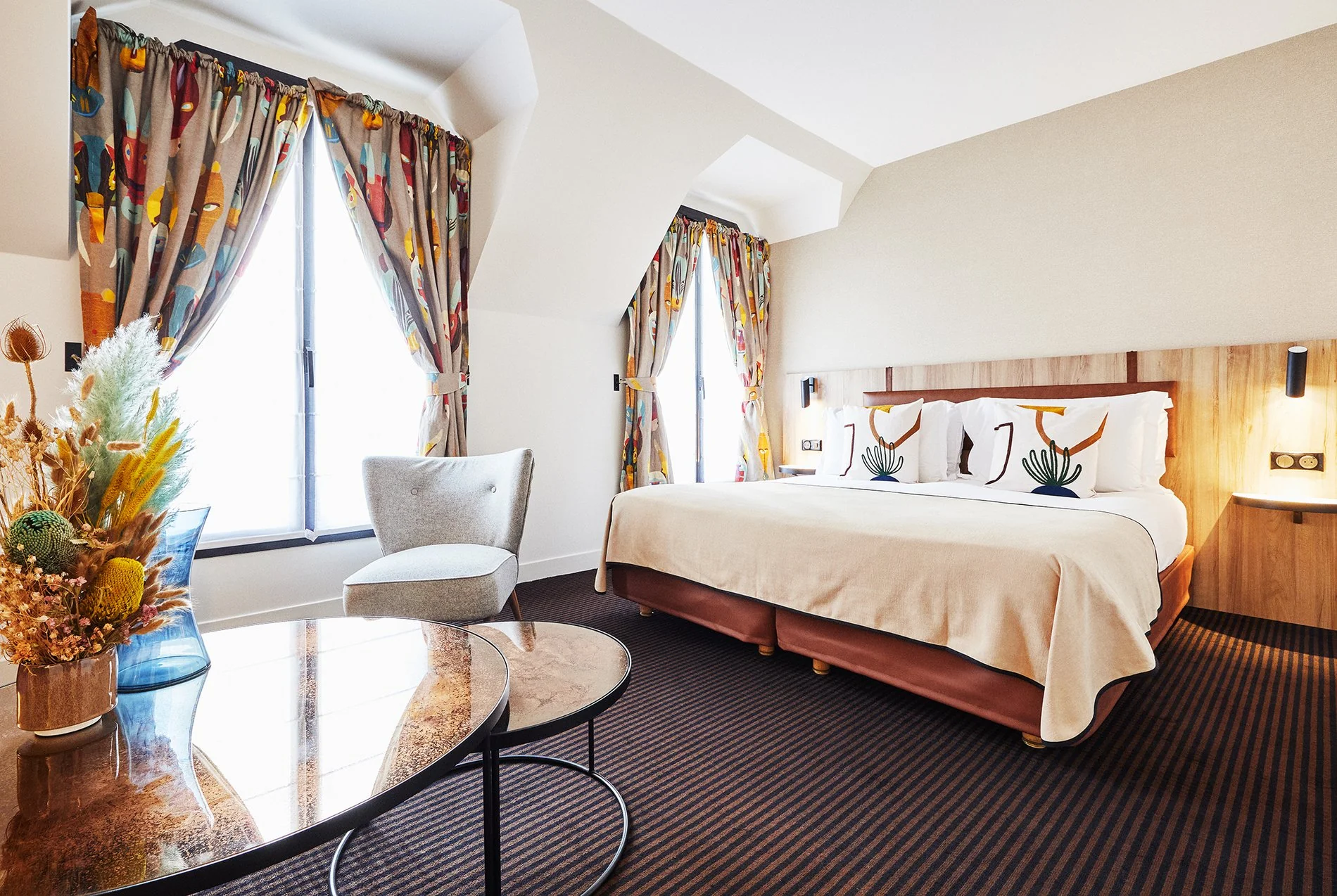 Plaza Tour Eiffel | Junior suite | Room with balcony suite